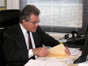 Aggressive NY Personal Injury Attorney Representing Seriously Injured Accident Victims Throughout New York State Experienced & Effective NY Accident Attorney